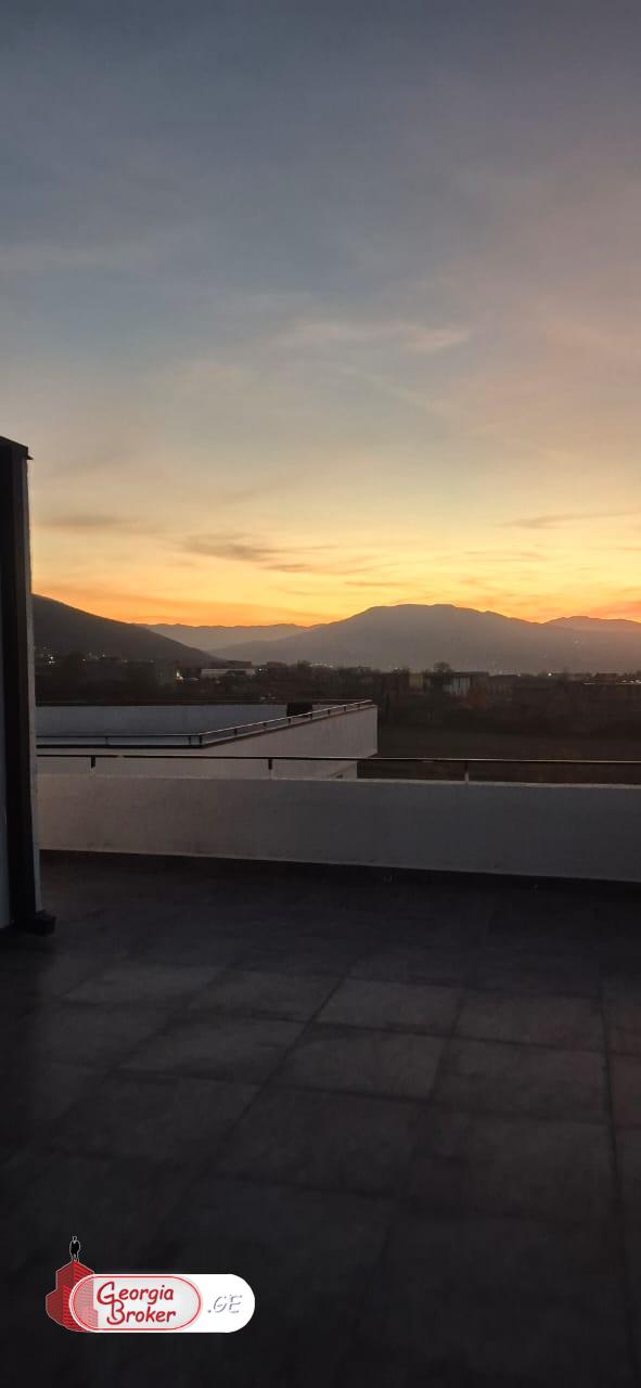 продается дом новостройка 6-комнат